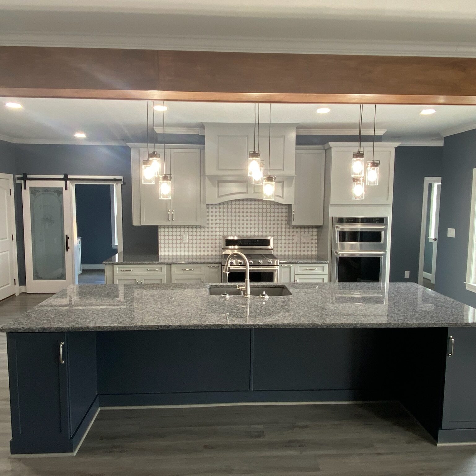 F53372D9-5064-4832-BFBC-81D63D3404A3